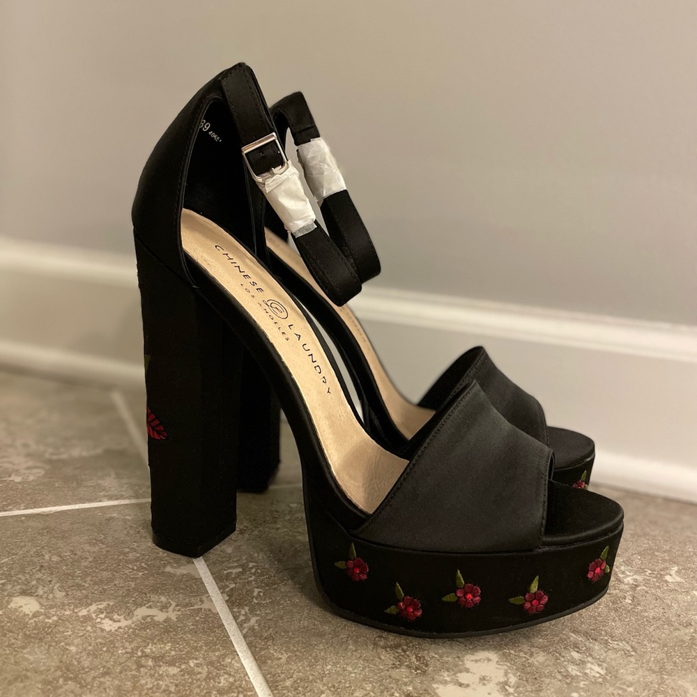 Chinese Laundry Amy Black Satin Embroidered Platform Heels